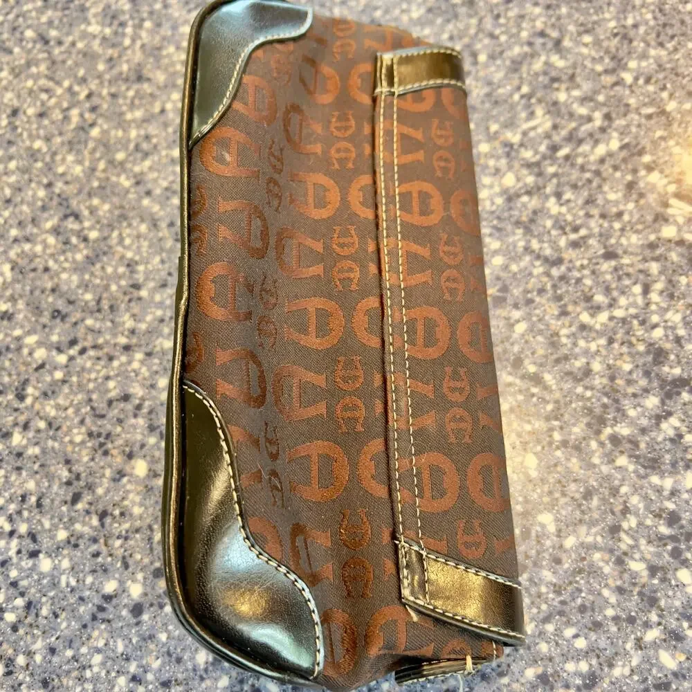 Etienne Aigner Clutch Leather Trim w/ Magnetic Clasp & Zip Inside Pocket Vintage